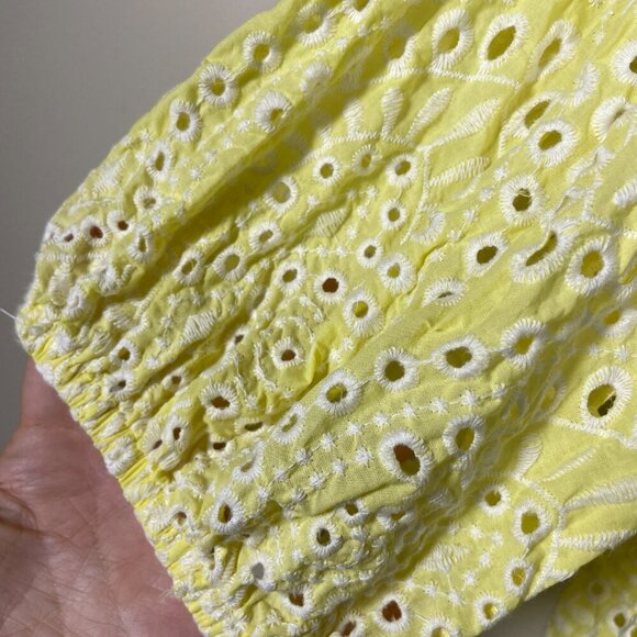 Chico’s Women’s Yellow Eyelet Embroidered Peasant Top Blouse 3 (16/18)! - Picture 2 of 7